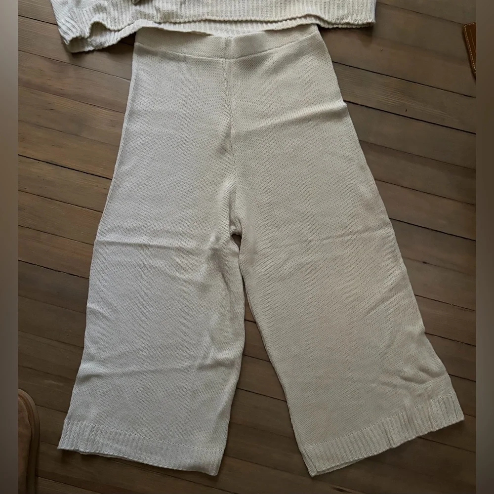 Cozy Cream Knit set - Picture 2 of 3